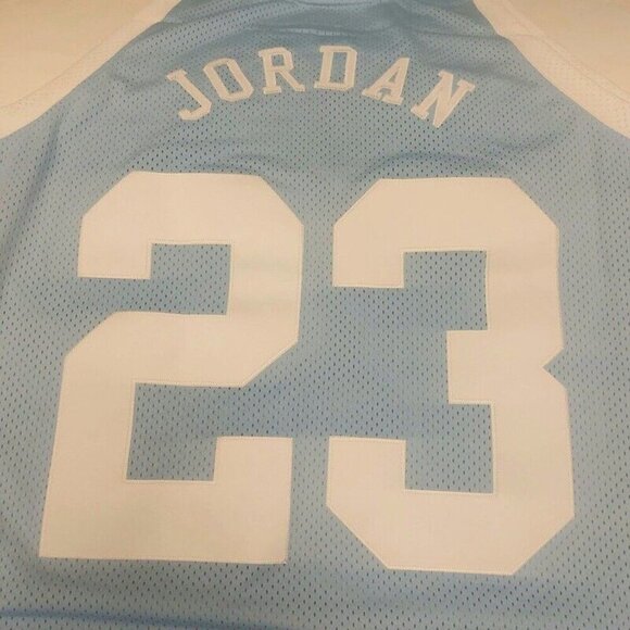 Mitchell & Ness Michael Jordan North Carolina Tar Heels Basketball Jersey Mens L - Picture 9 of 10